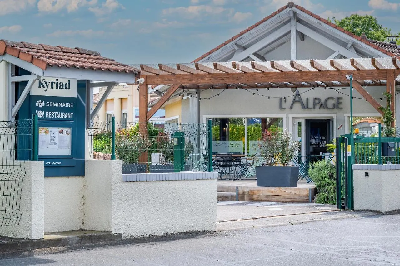 Kyriad Lyon Est - Bron Eurexpo Le Cottage 3*,  France