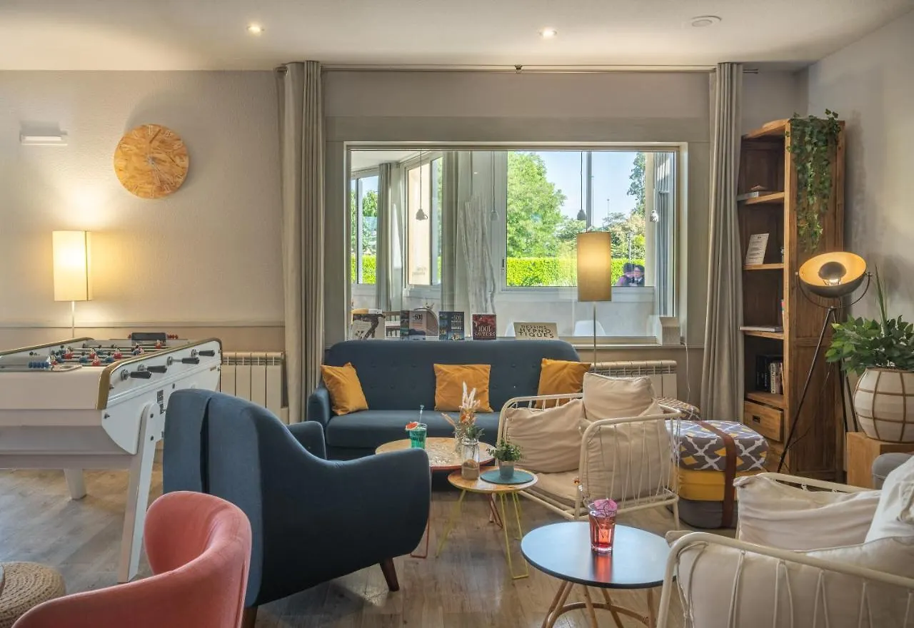 Kyriad Lyon Est - Bron Eurexpo Le Cottage Hotel