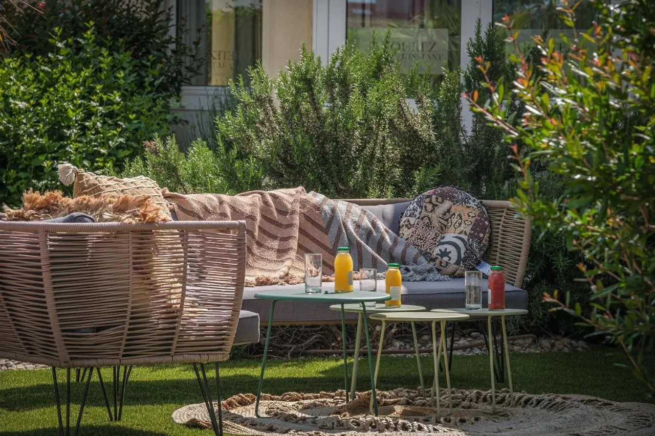 Kyriad Lyon Est - Bron Eurexpo Le Cottage Hotel